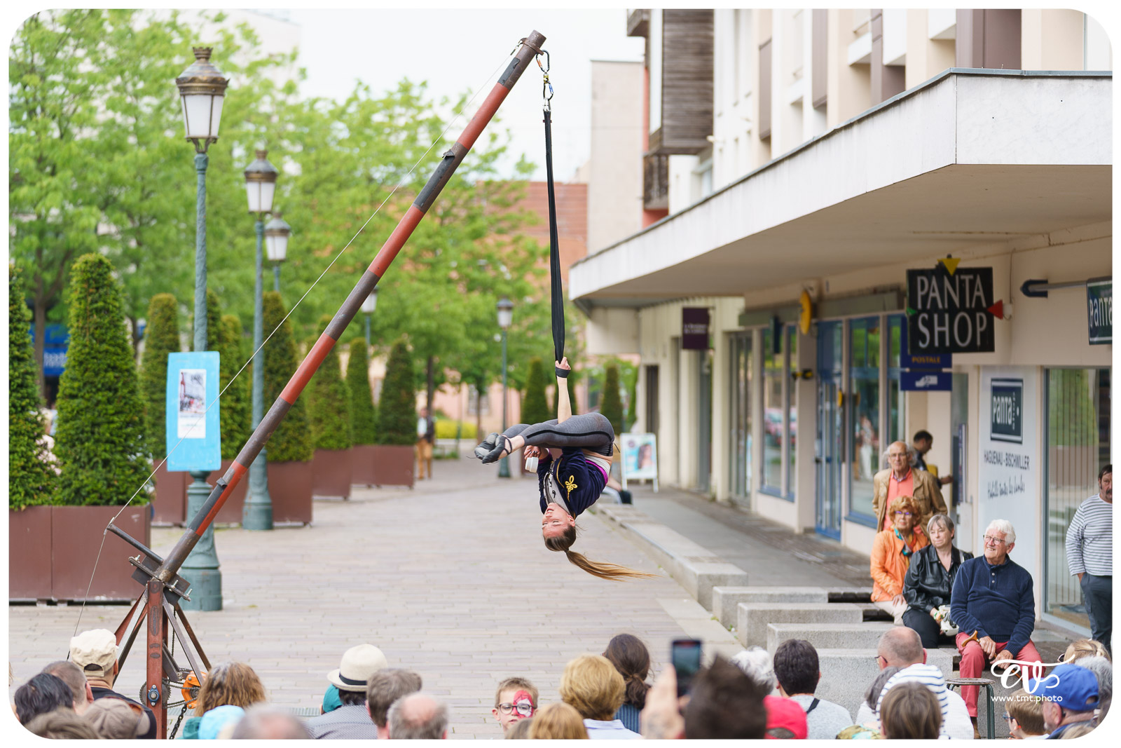 SUR MESURE (CIE BARRIÈRE)